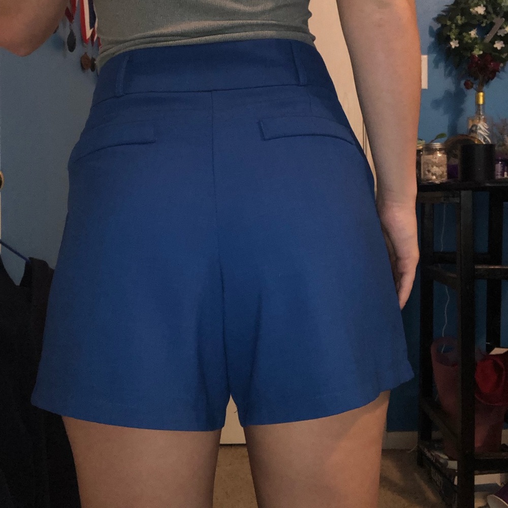 Blue comfy every day shorts with belt loops and working front pockets